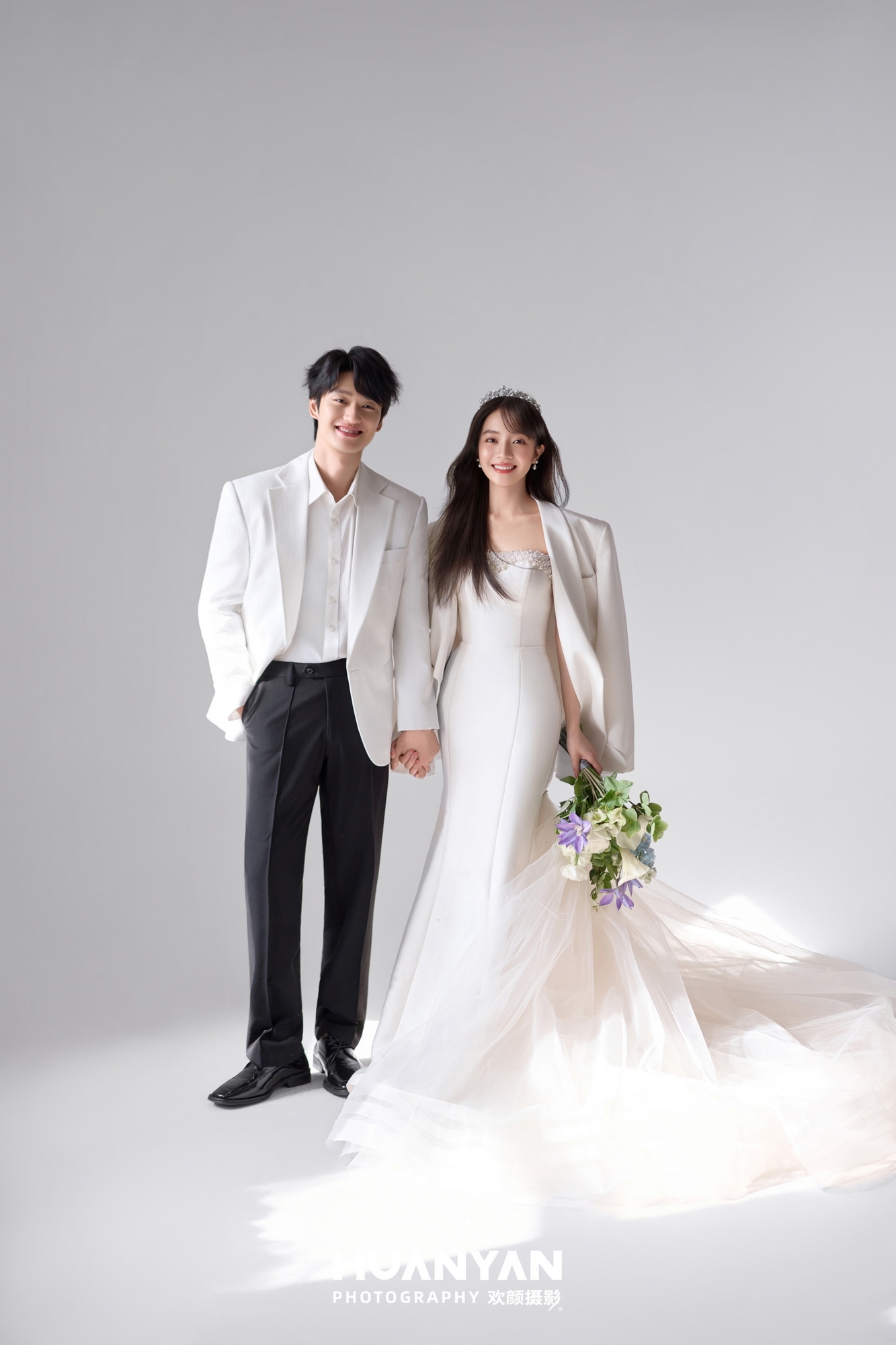 浦江婚纱照怎么拍出情绪感？表情与互动引导