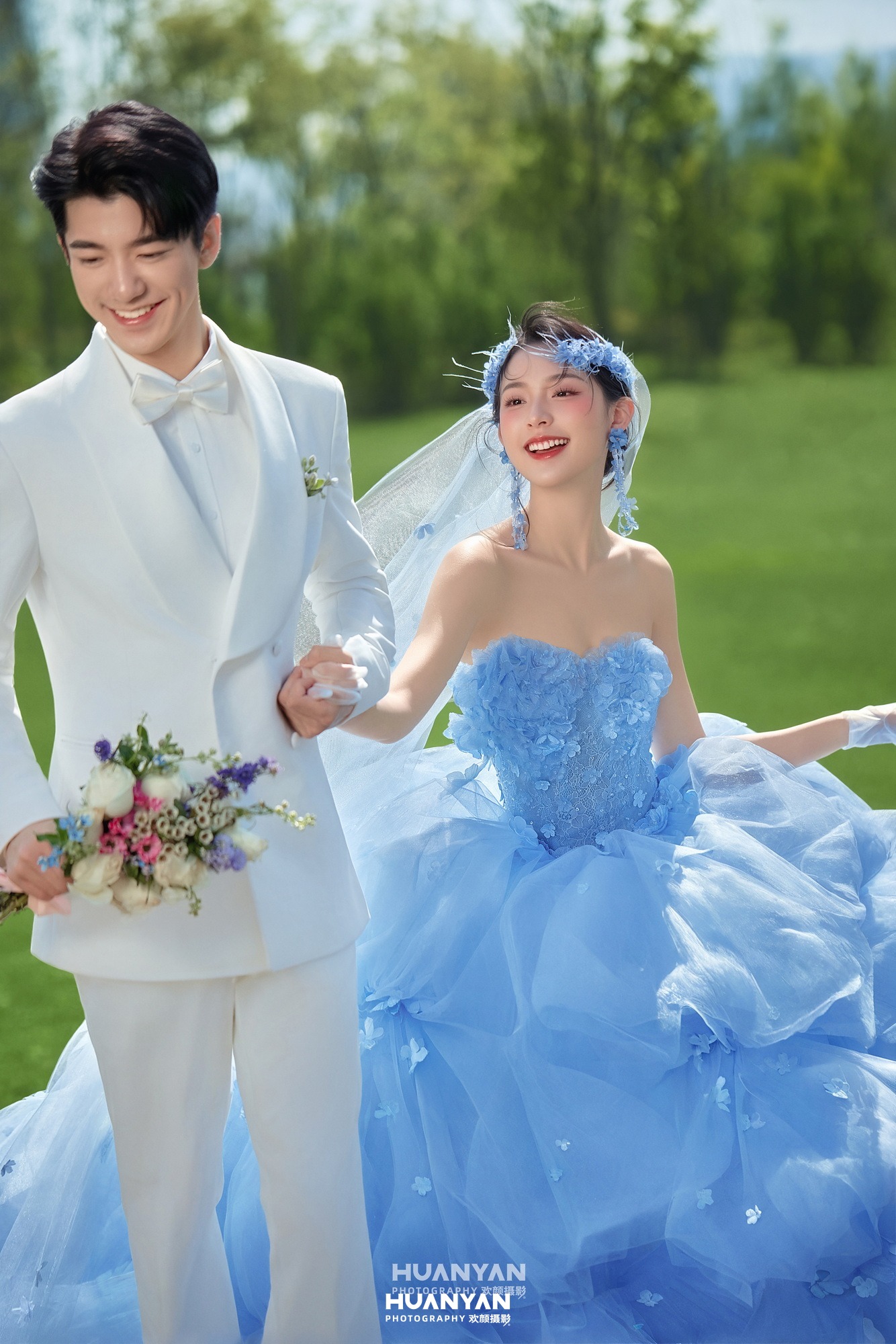 蓝絮晴野客片第3张｜清新自然婚纱照，摄于户外自然