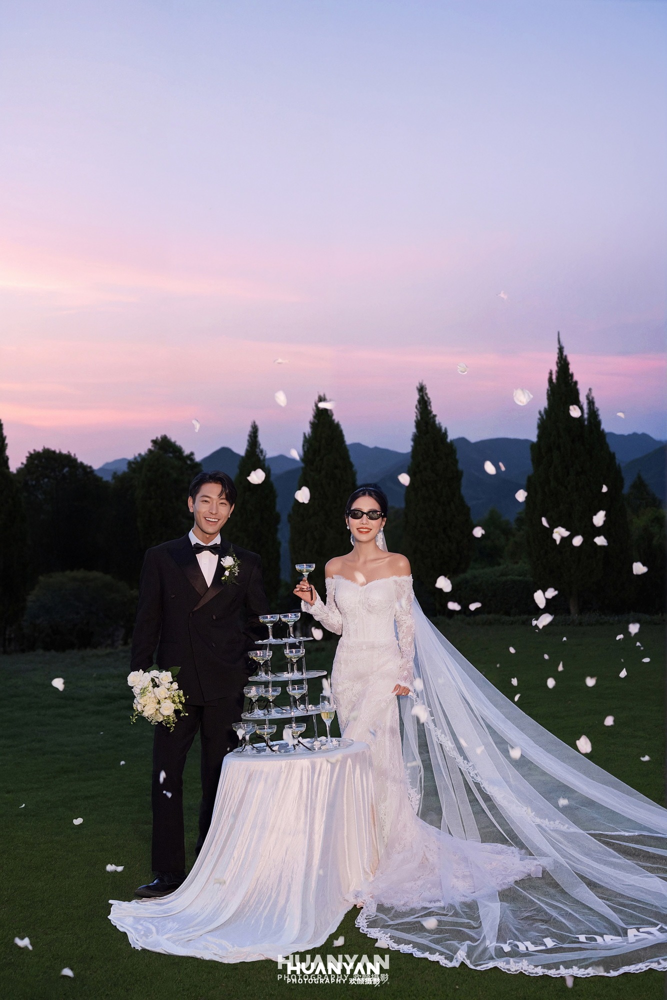 晚霞同谋：韩式温柔婚纱照户外自然实拍