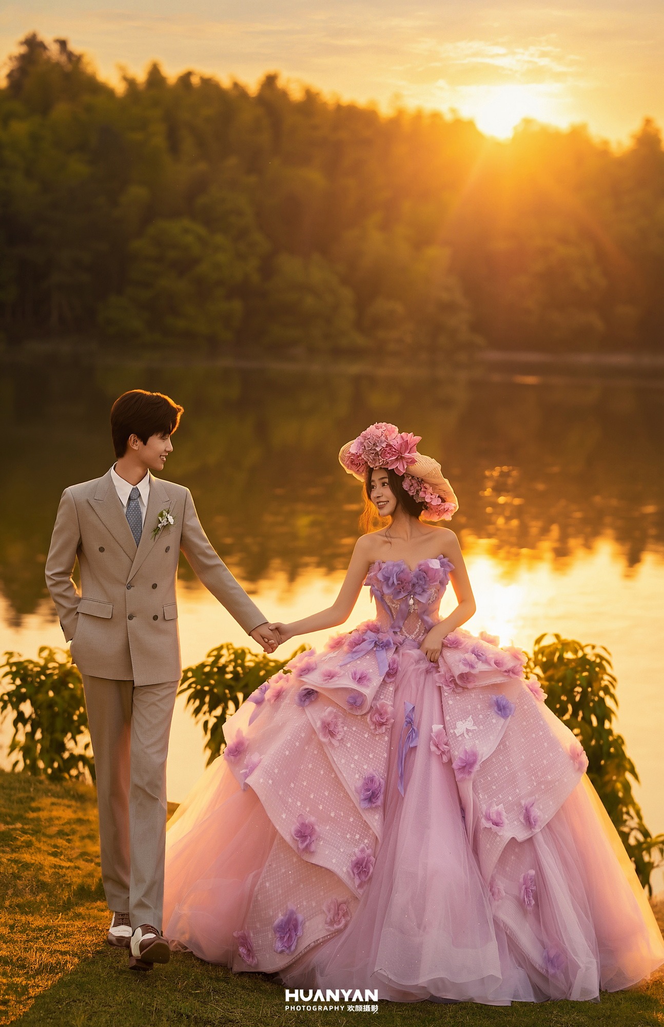 湖上花雨客片第7张｜浪漫唯美婚纱照，摄于户外自然