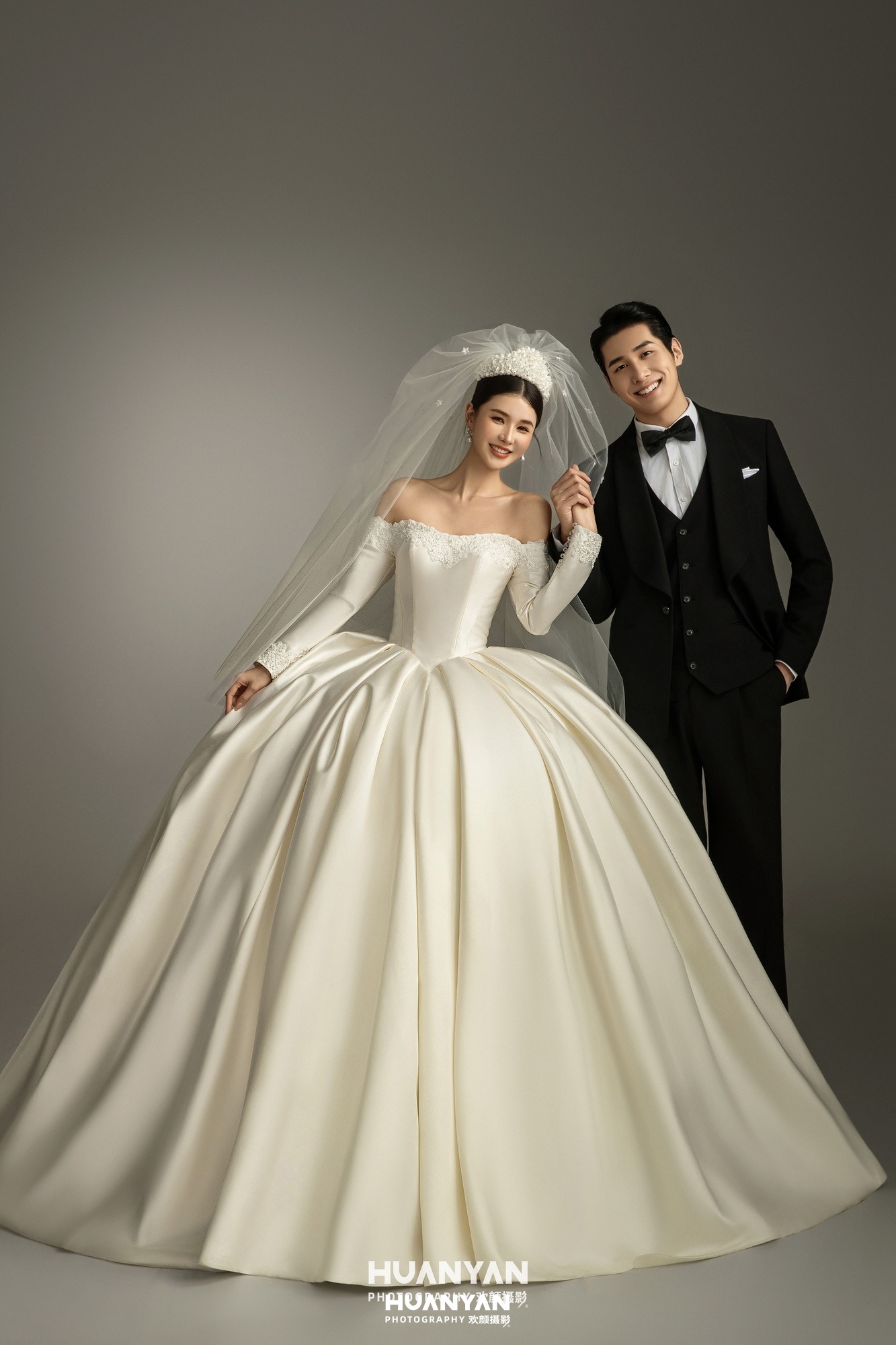 回眸画堂客片第3张｜复古婚纱照，摄于室内影棚