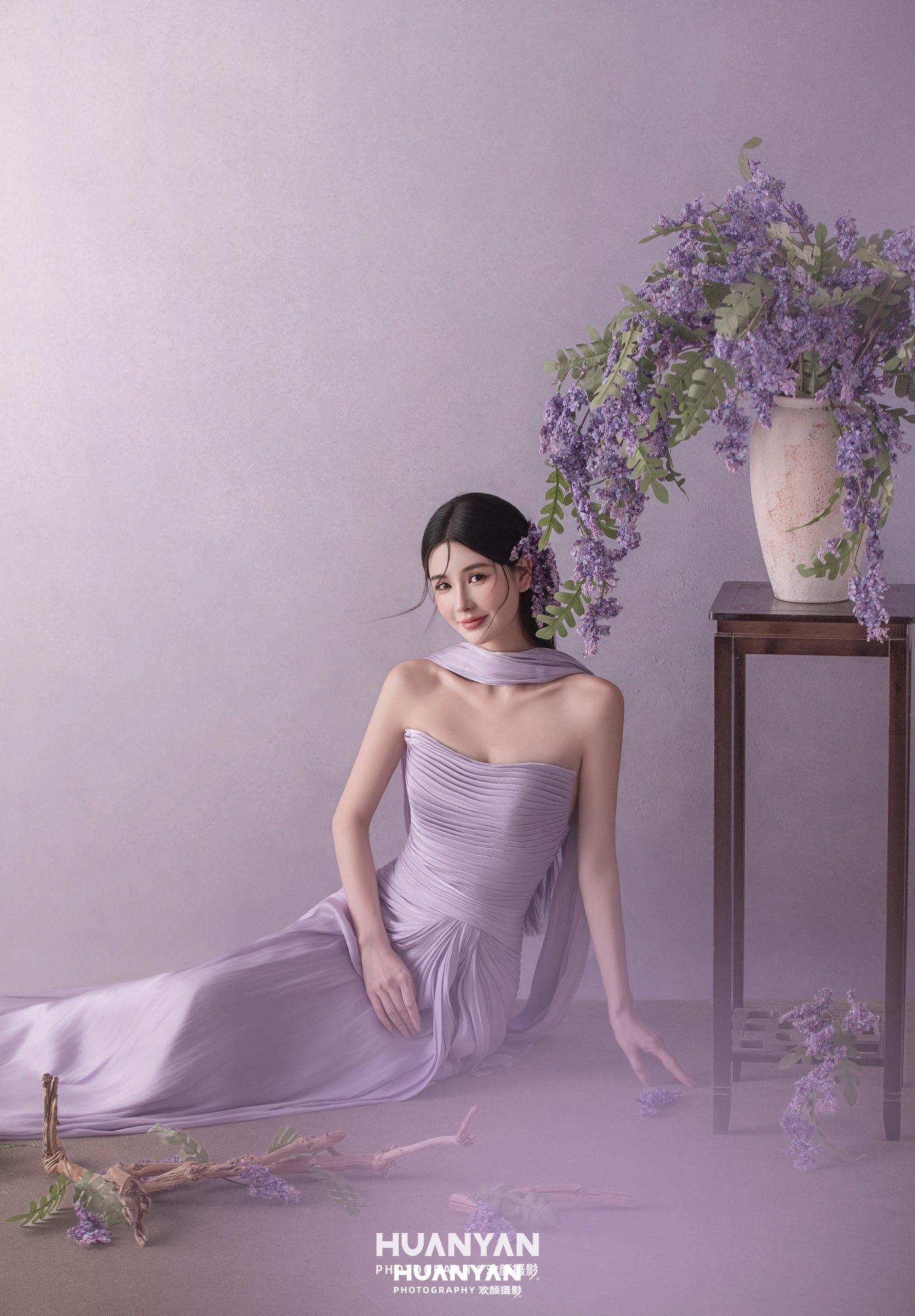紫藤信客片第3张｜韩式温柔婚纱照，摄于室内影棚