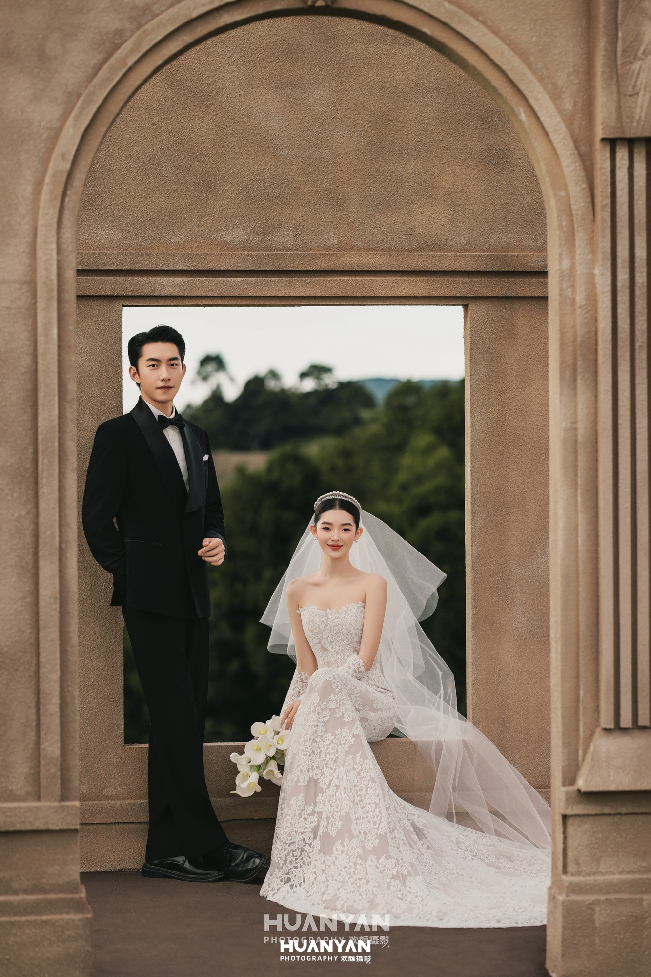 柏间风起客片第19张｜复古婚纱照，摄于户外自然
