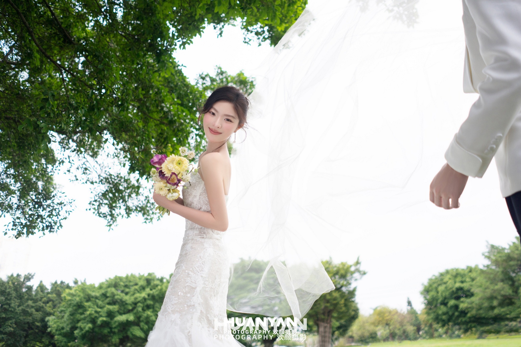 户外自然清新自然婚纱照实拍（草色新约系列）