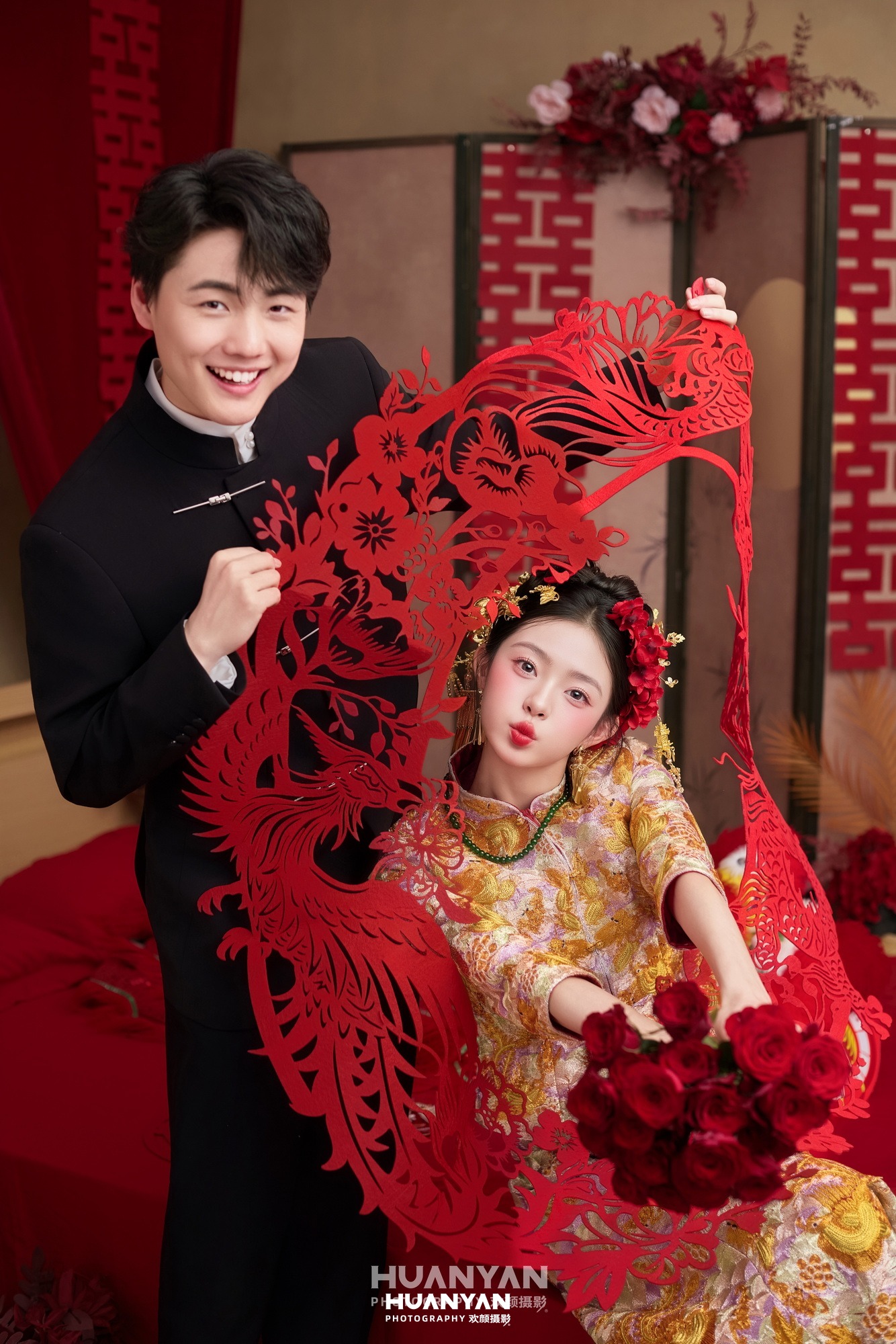 新中式婚纱照 · 室内影棚场景 · 金缕龙凤客片