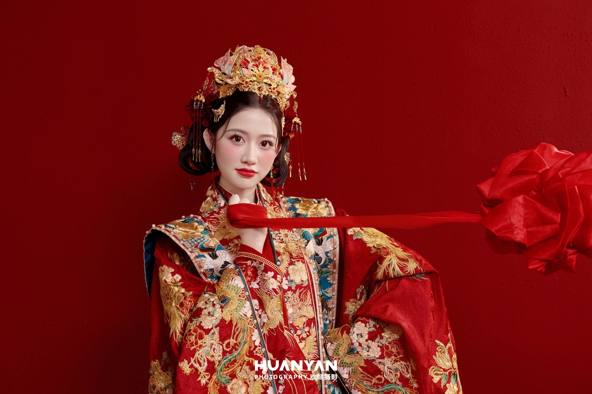 十里红绸：汉服古装婚纱照室内影棚实拍
