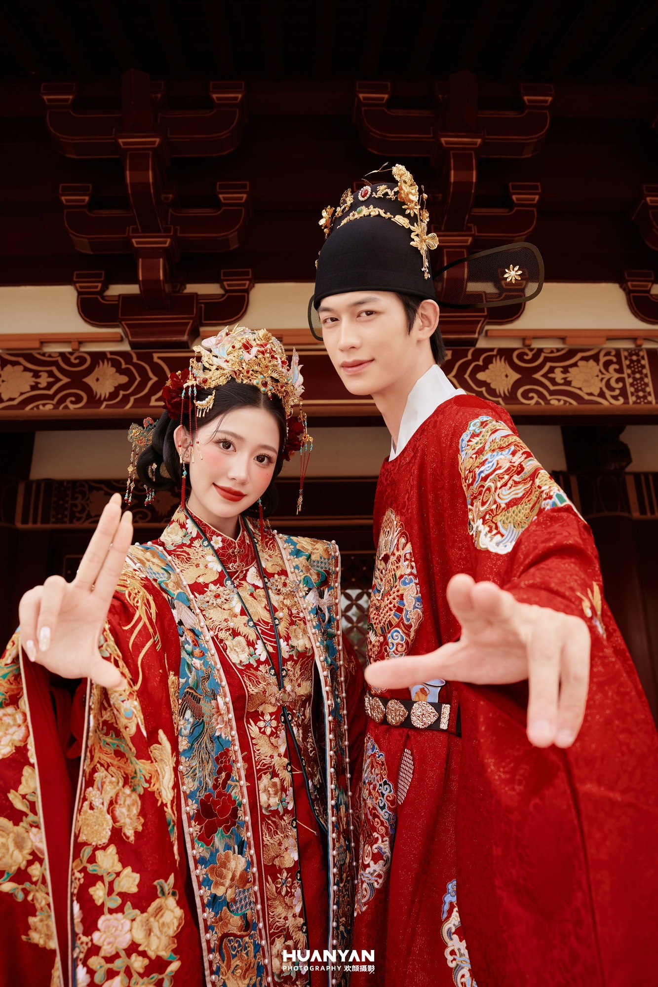 凤仪红妆客片第7张｜汉服古装婚纱照，摄于古镇水乡